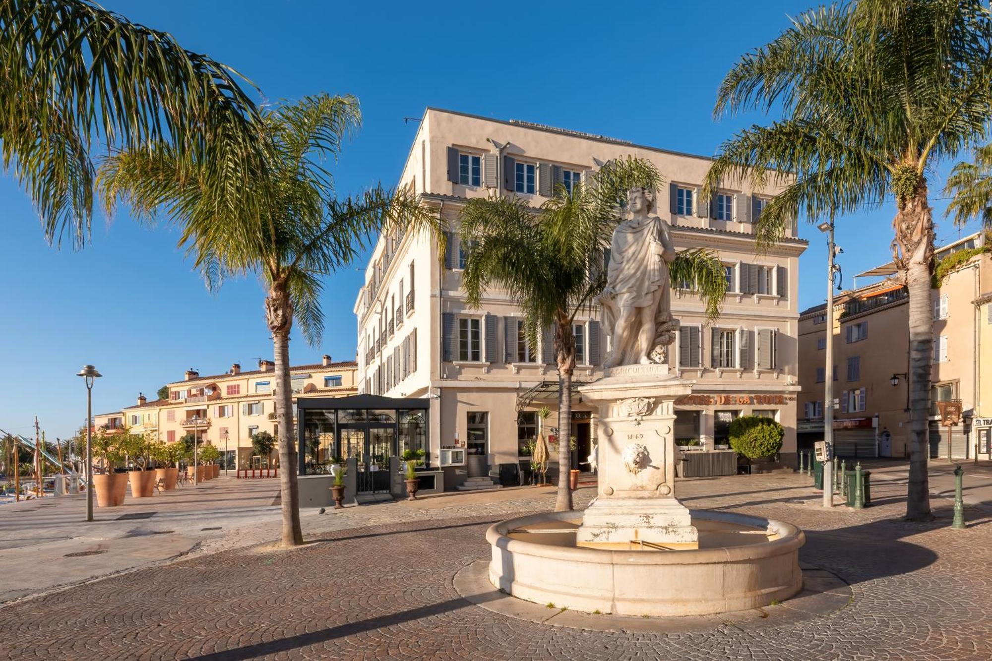 Hotel Restaurant De La Tour Sanary-sur-Mer Exterior photo